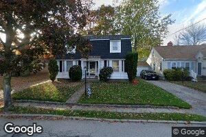 145 Knollwood Ave, Cranston, RI 02910