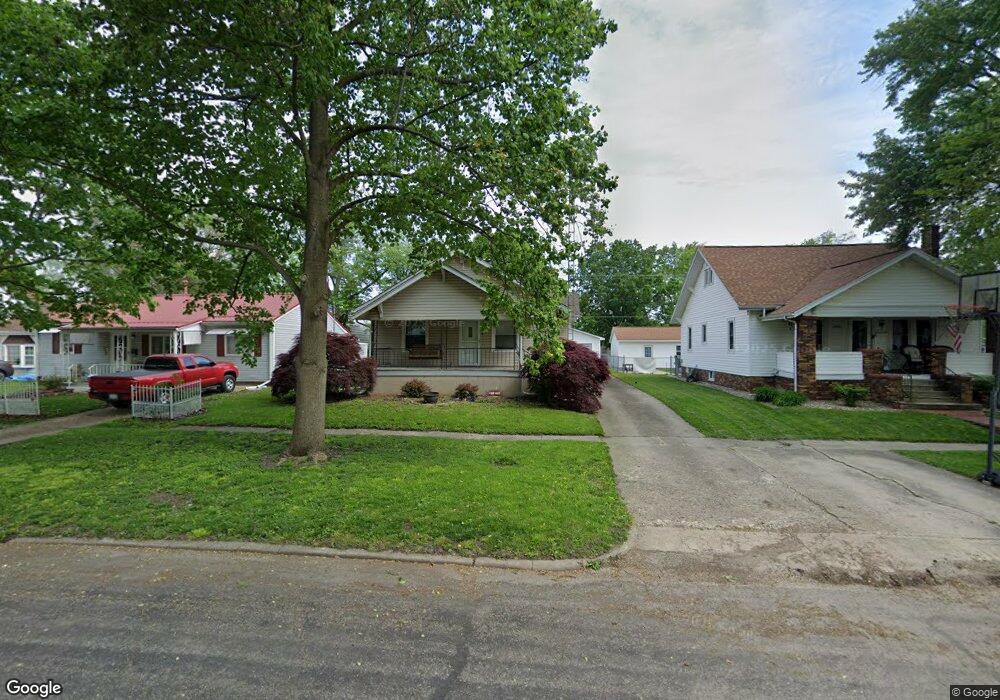 2704 Moultrie Ave, Mattoon, IL 61938 - photo 1