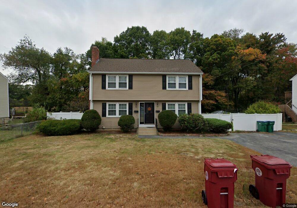 54 Hollis St, Lowell, MA 01852 - photo 1