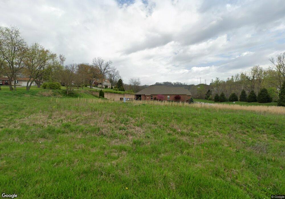 102 Kaufer Dr, New Albany, IN 47150 - photo 1