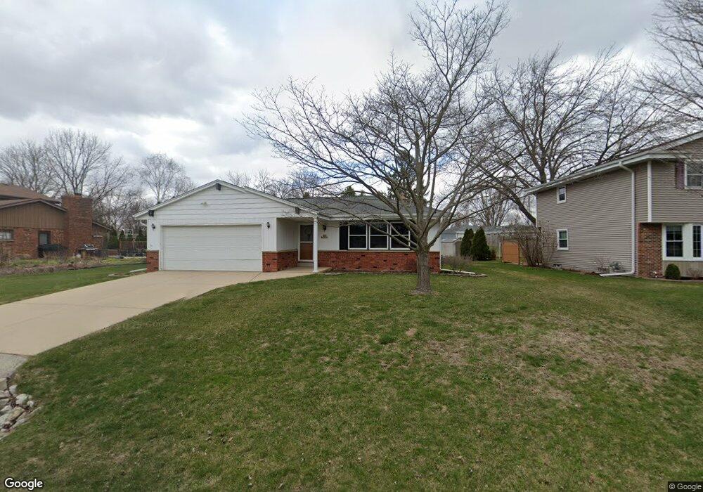 S68W13554 Bristlecone Ln, Muskego, WI 53150 - photo 1