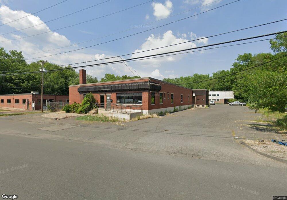 596 N Mountain Rd, Newington, CT 06111 - photo 1