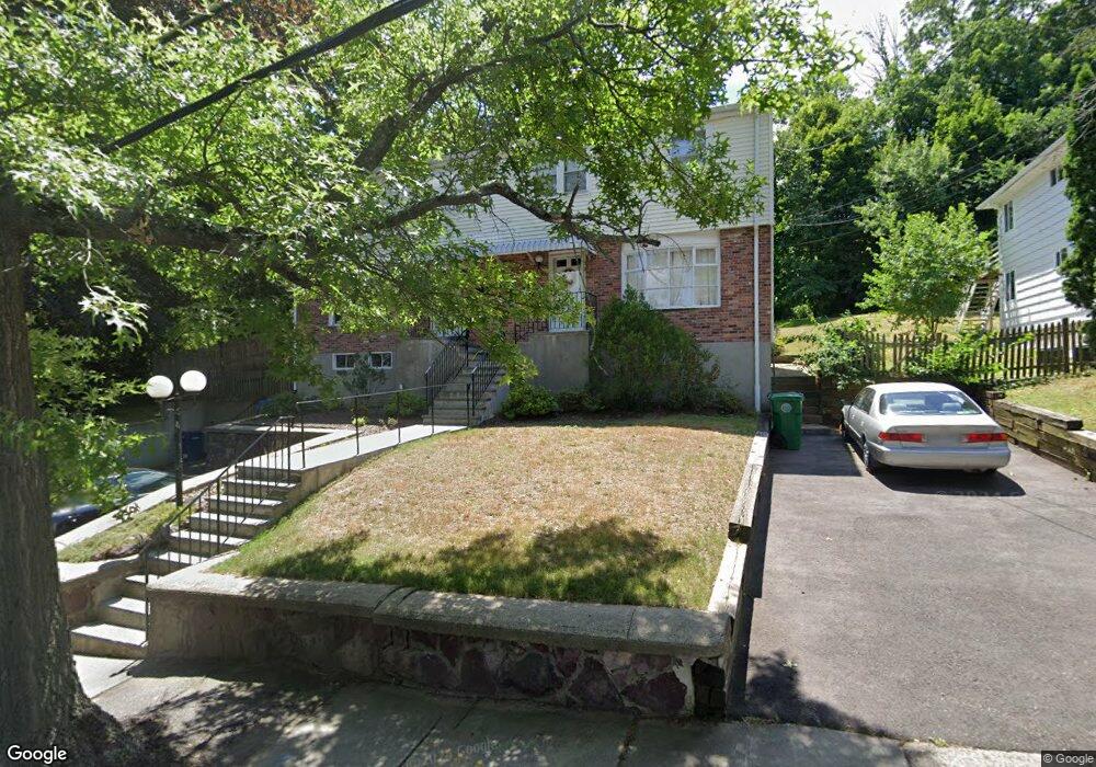 20 Summit St unit 22, Newton, MA 02458 - photo 1