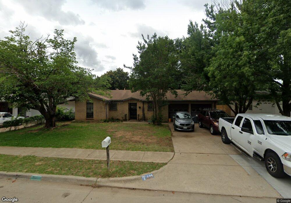 629 Willow St, Hurst, TX 76053 - photo 1