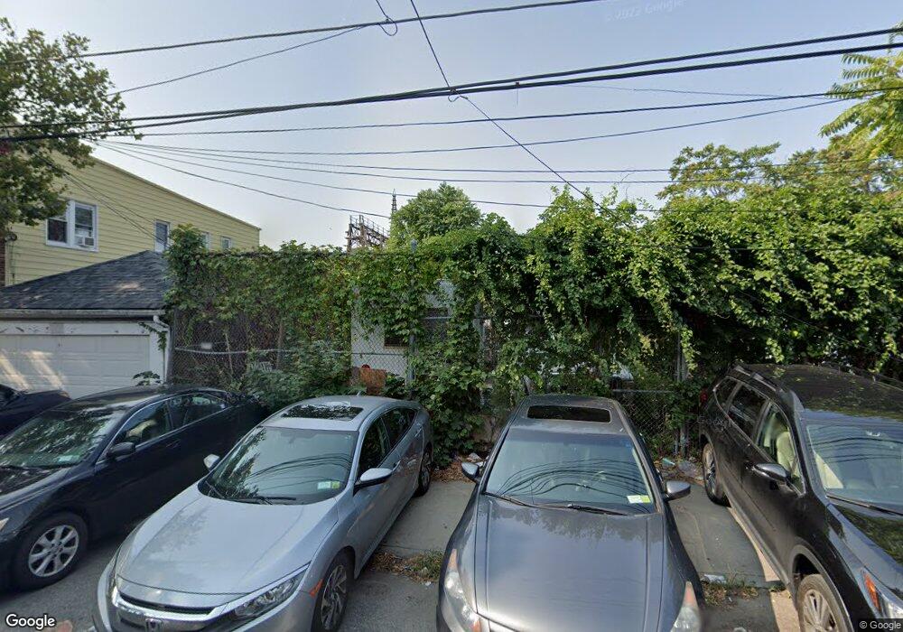 10343 101st St, Jamaica, NY 11417 - photo 1