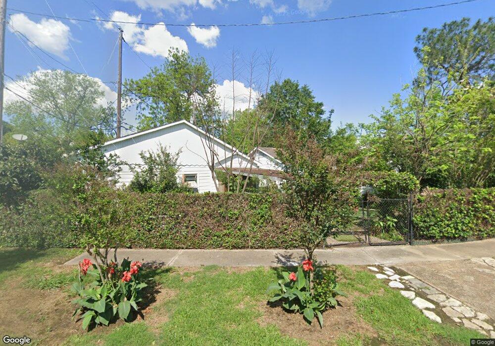 217 Lena Dr, Houston, TX 77022 - photo 1