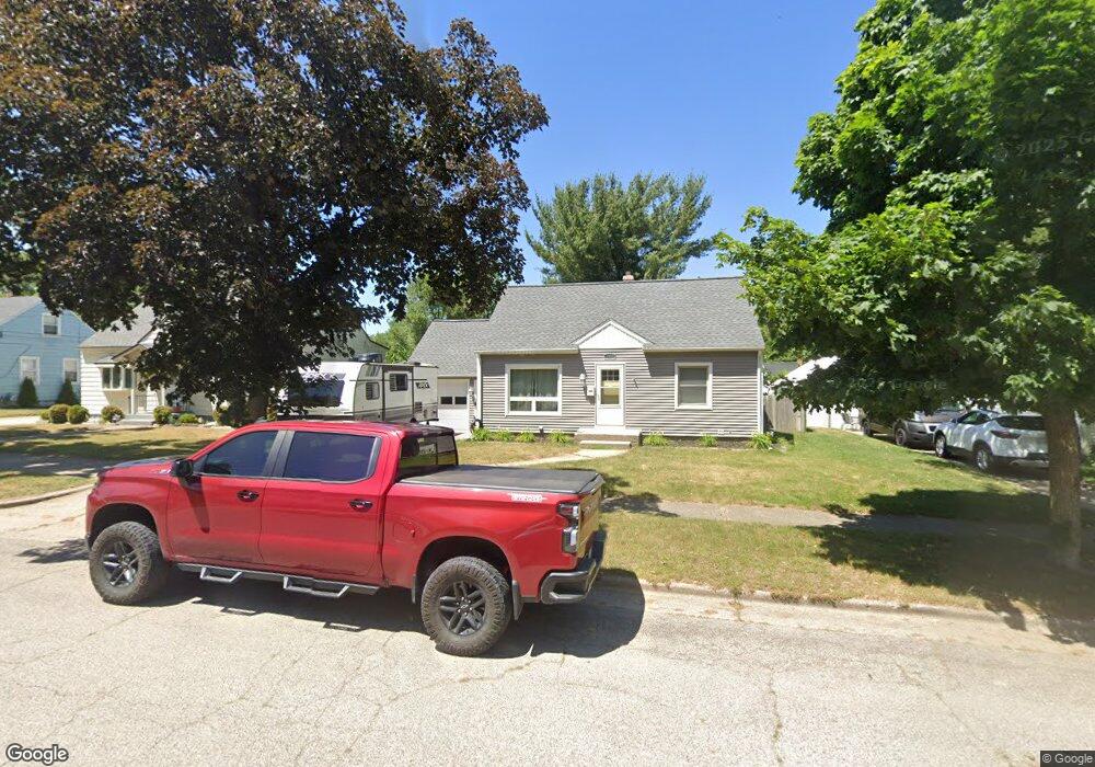 1133 Ecklund St NE, Grand Rapids, MI 49505 - photo 1