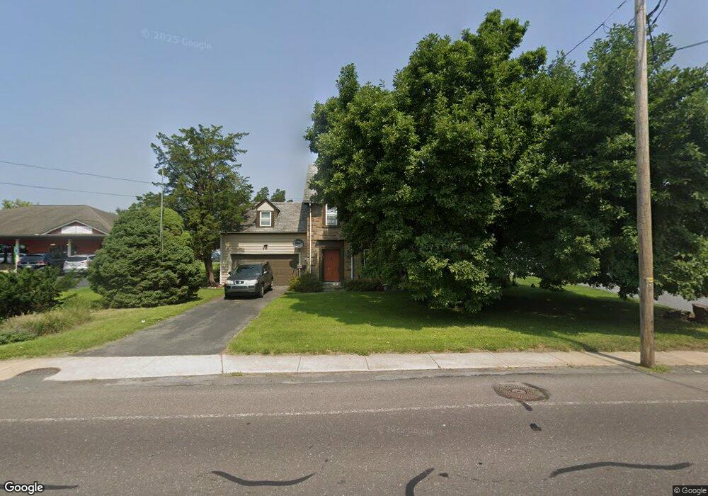 19 W Main St, Leola, PA 17540 - photo 1