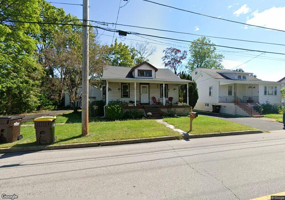 2739 W Walnut St, Colmar, PA 18915 - photo 1