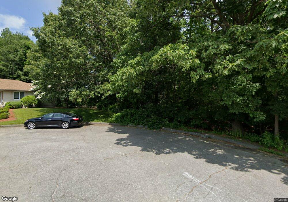 52 Hilltop Cir, Worcester, MA 01609 - photo 1