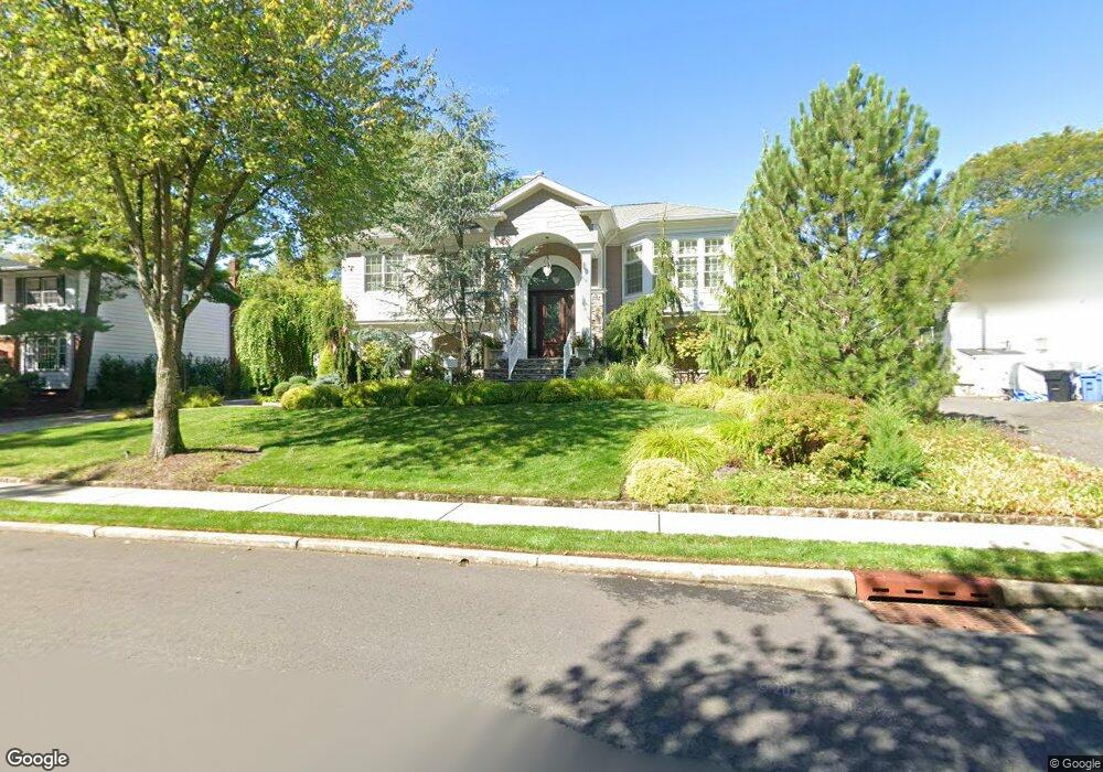 79 Brown Cir, Paramus, NJ 07652 - photo 1