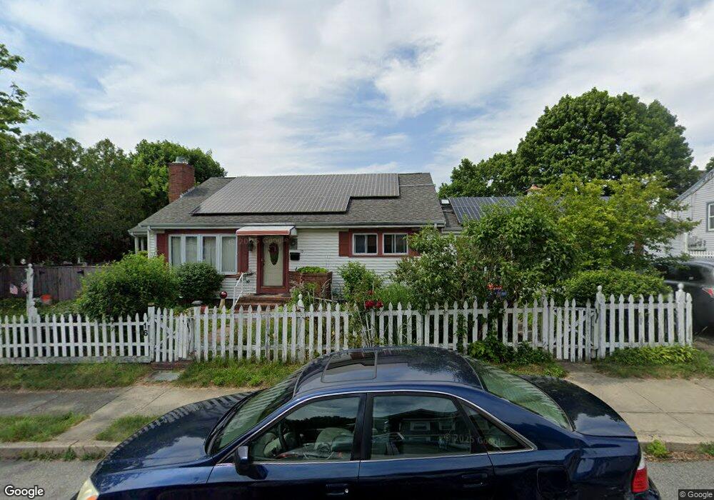 16 Morgan St, Fairhaven, MA 02719 - photo 1