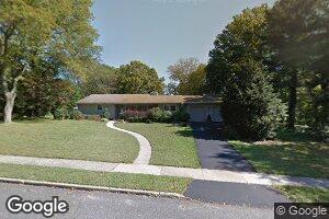 205 Parry Dr, Moorestown, NJ 08057