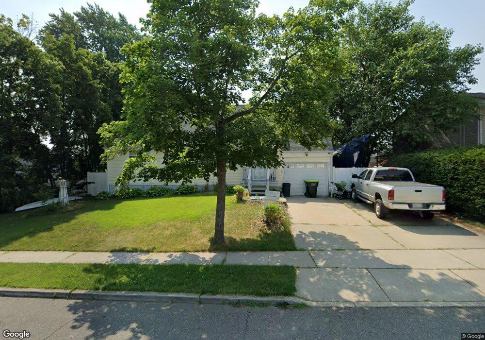 4 Jupiter Ct, South Amboy, NJ 08879 - photo 1