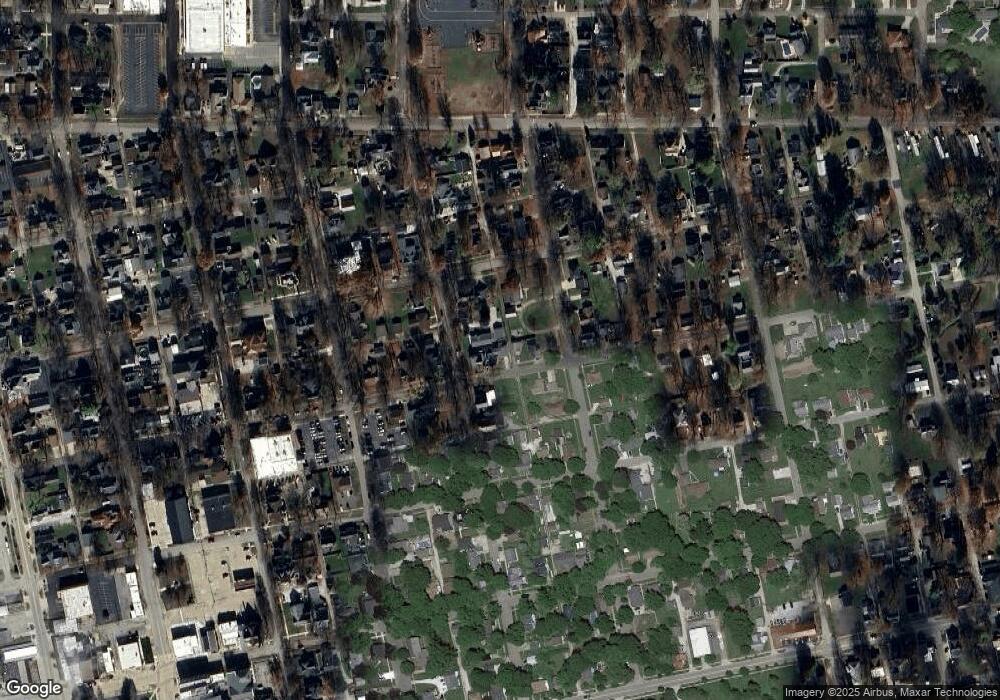 701 Harrison St, Covington, IN 47932 - photo 1