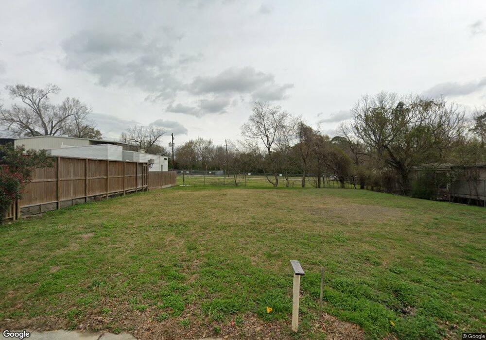 4816 Creekmont Dr, Houston, TX 77091 - photo 1