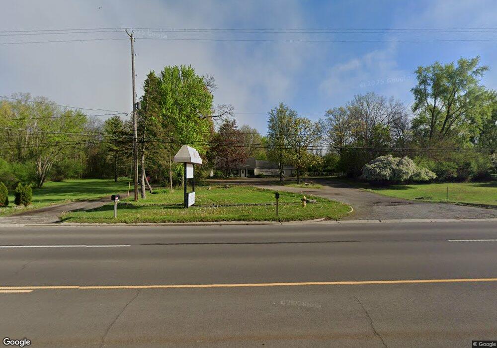 3188 W Hill Rd, Flint, MI 48507 - photo 1