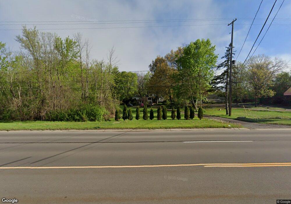 3194 W Hill Rd, Flint, MI 48507 - photo 1