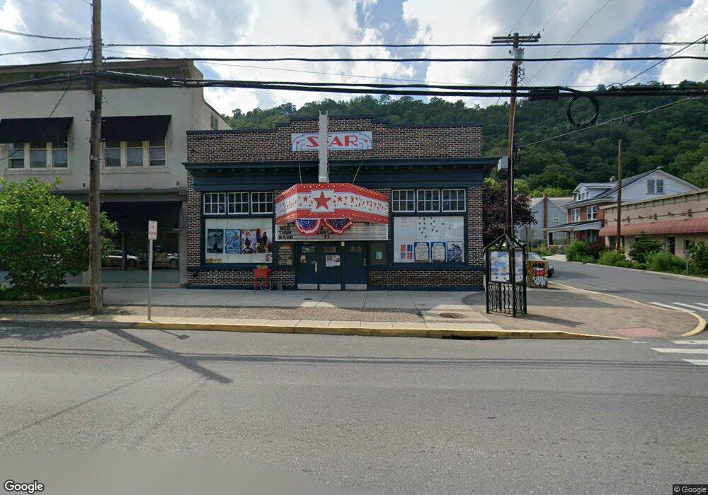 49 N Washington St, Berkeley Springs, WV 25411 - photo 1