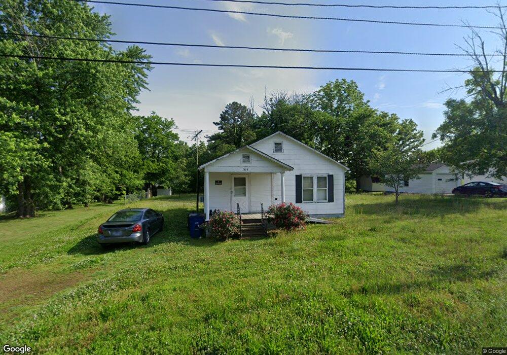 104 Juniper St, Shelbyville, TN 37160 - photo 1