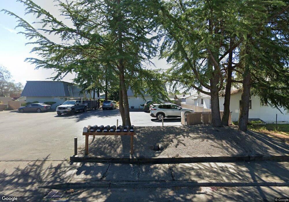 724 Hazel St, Central Point, OR 97502 - photo 1