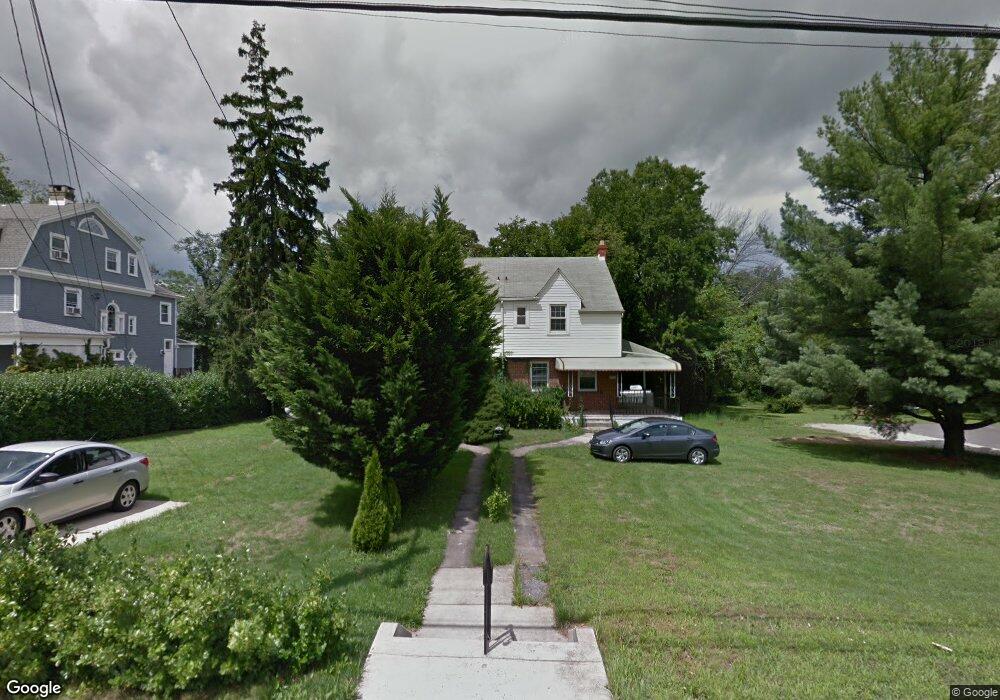 218 Bloomsbury Ave, Catonsville, MD 21228 - photo 1