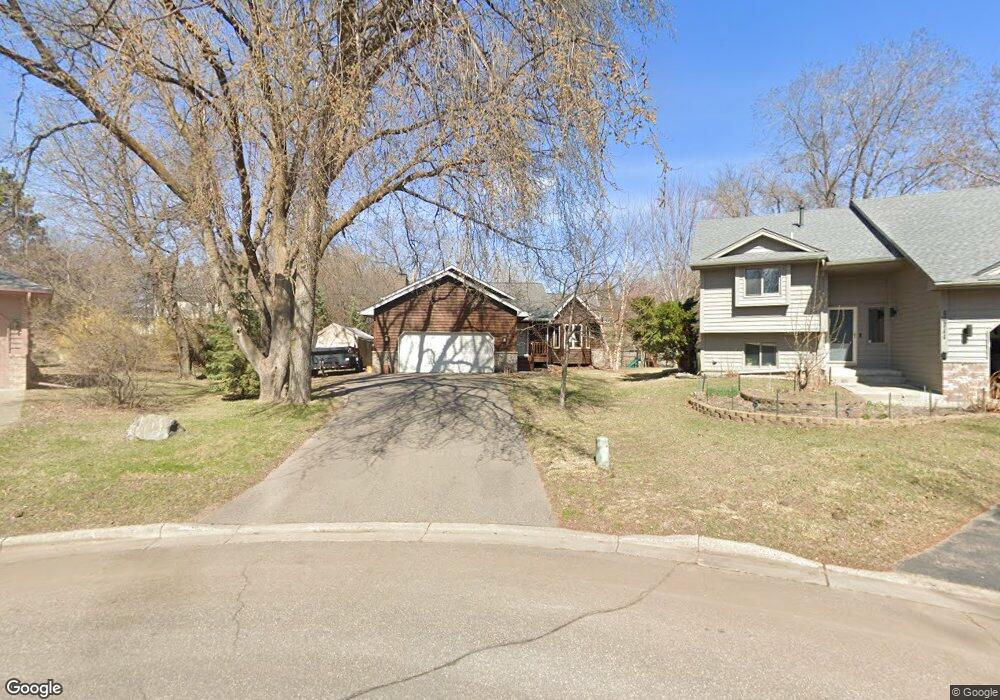 16710 Danielle Dr, Minnetonka, MN 55345 - photo 1