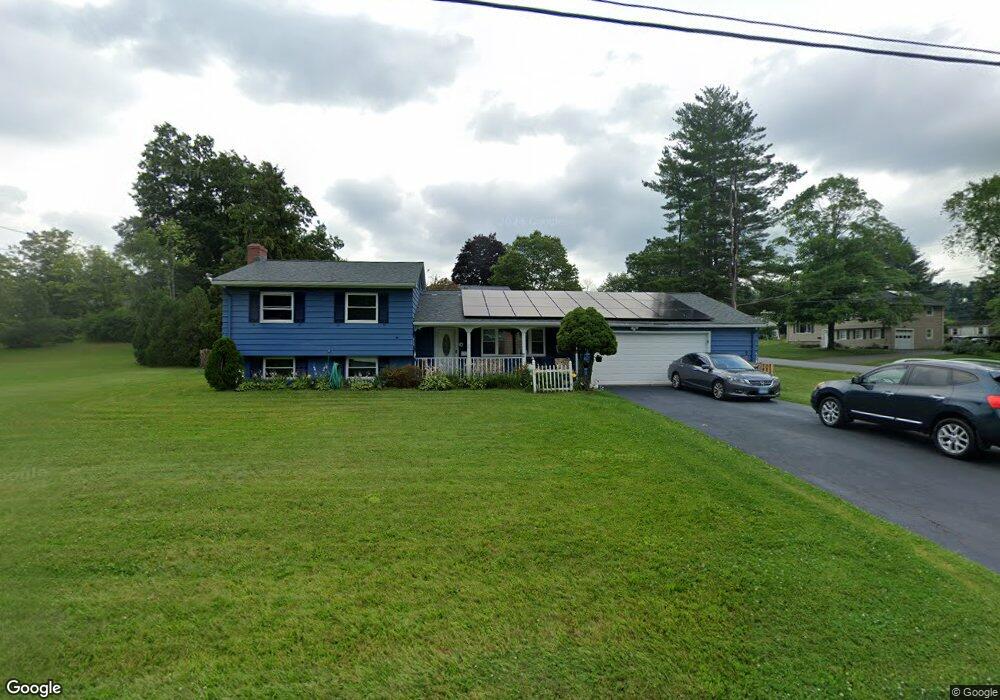 2 Carpenter Ln, Bloomfield, CT 06002 - photo 1