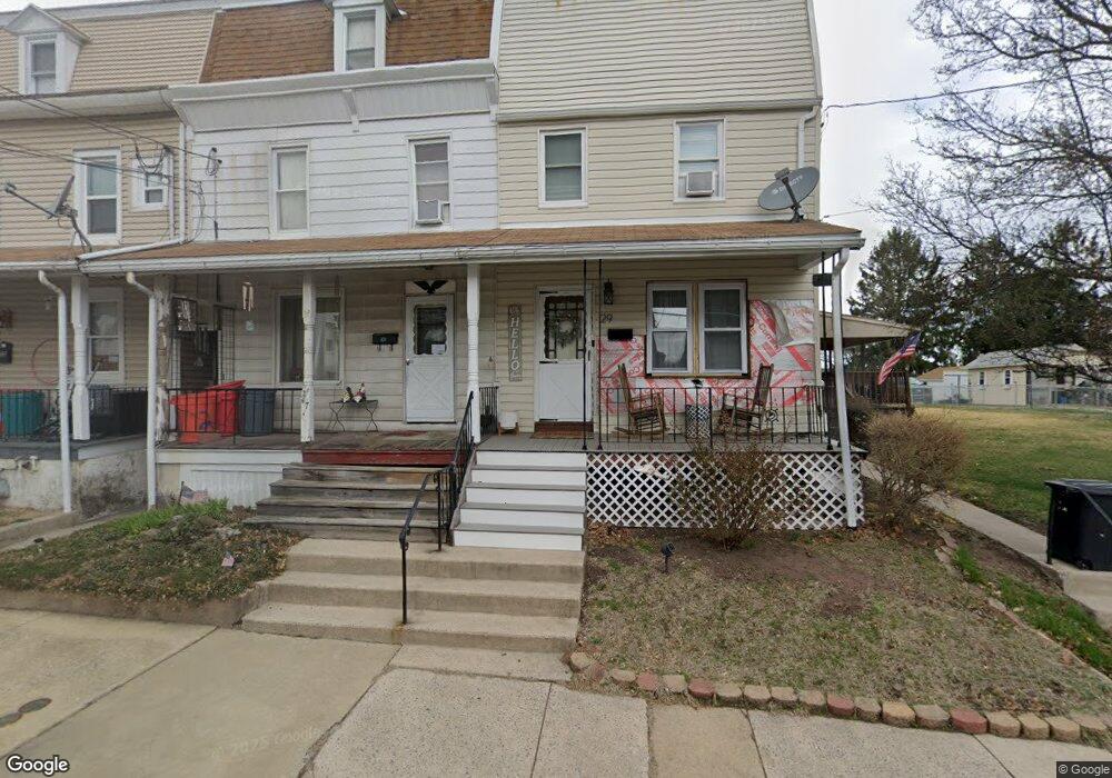 27 E Summit St, Mohnton, PA 19540 - photo 1