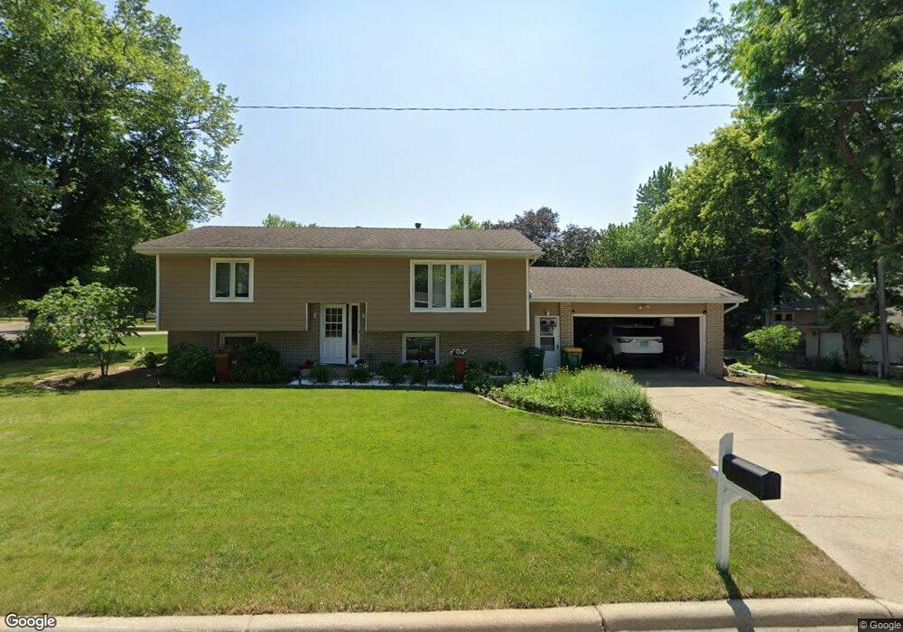 1617 Gateway Dr, Albert Lea, MN 56007 - photo 1