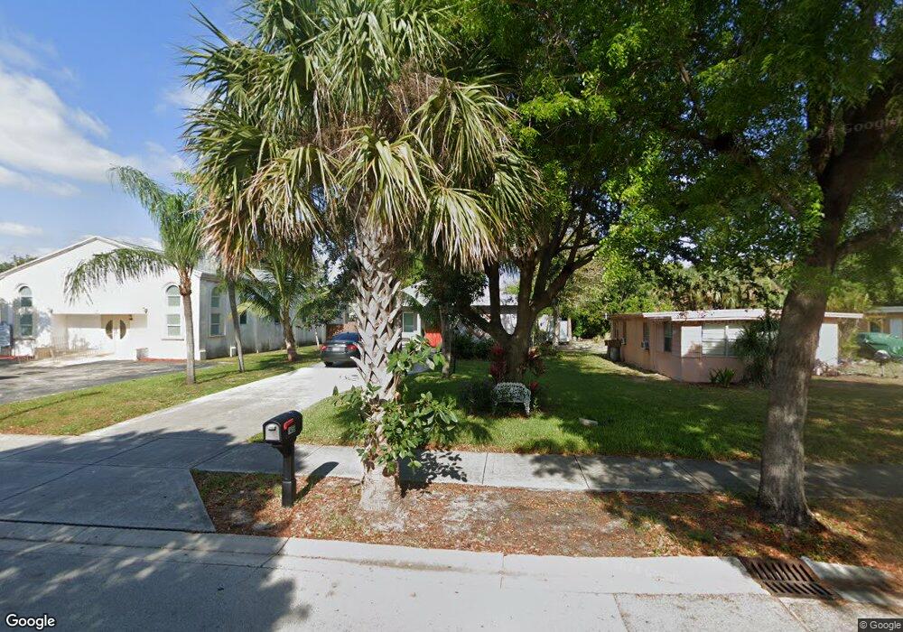 1455 NE 2nd Ct, Boca Raton, FL 33432 - photo 1