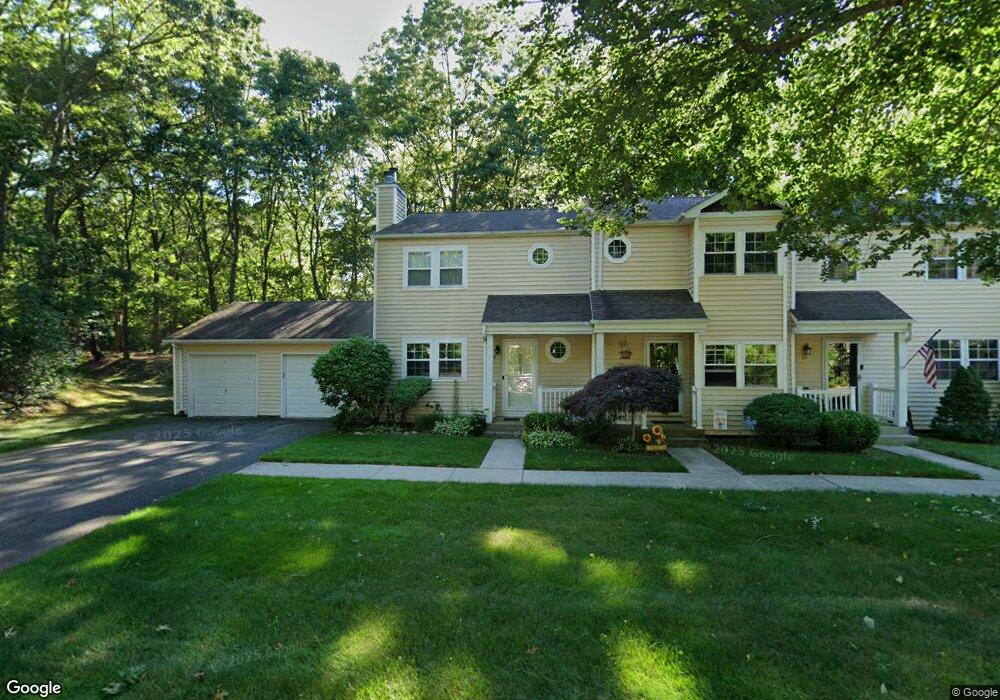 28 Rutledge Commons, Yaphank, NY 11980 - photo 1