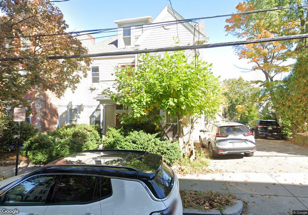 175 Winthrop Rd unit 6, Brookline, MA 02445 - photo 1