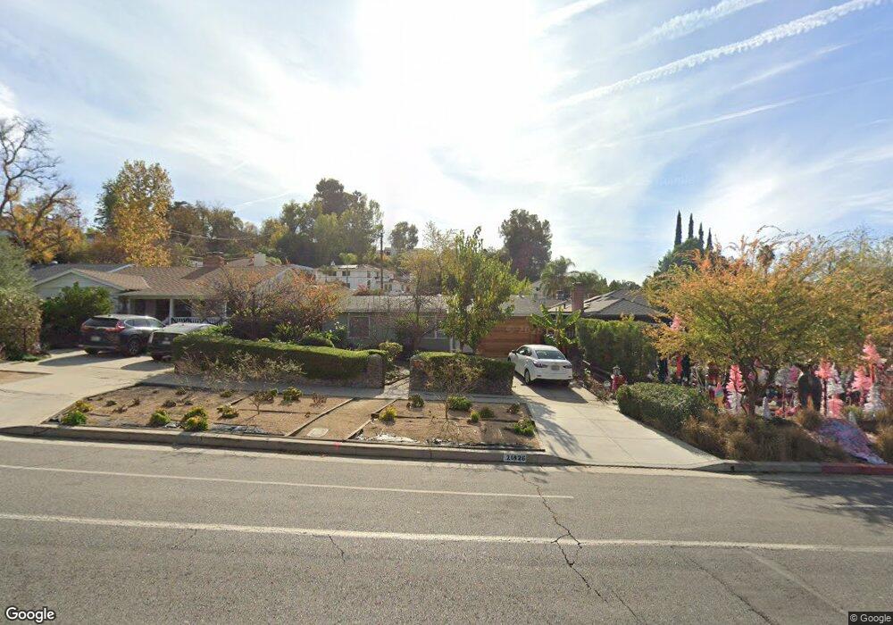 21826 Dumetz Rd, Woodland Hills, CA 91364 - photo 1