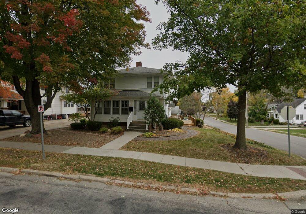 804 S 5th Ave W, Newton, IA 50208 - photo 1