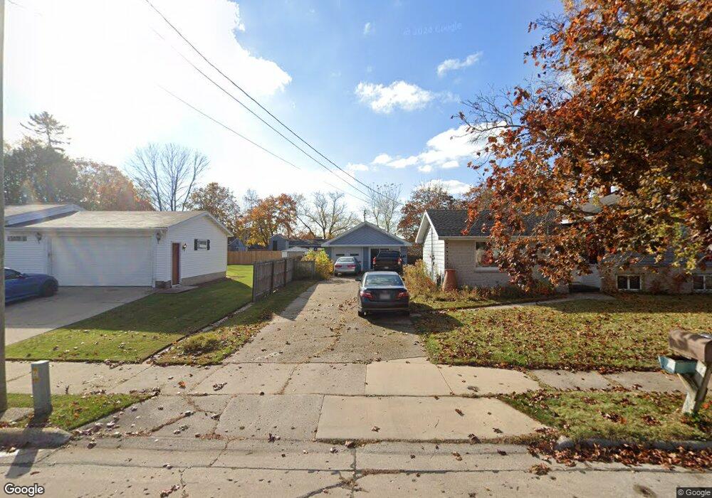 2829 13th St, Two Rivers, WI 54241 - photo 1