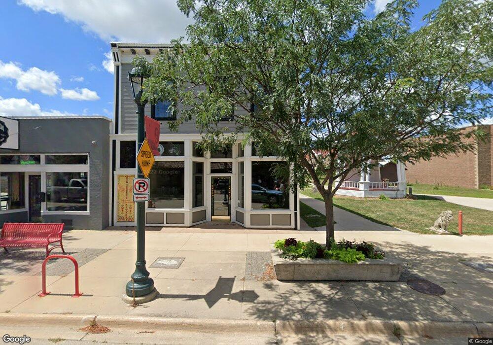 62 16th Ave SW unit Lease, Cedar Rapids, IA 52404 - photo 1