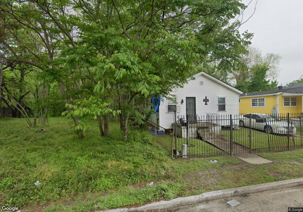 3918 Metropolitan St, New Orleans, LA 70126 - photo 1