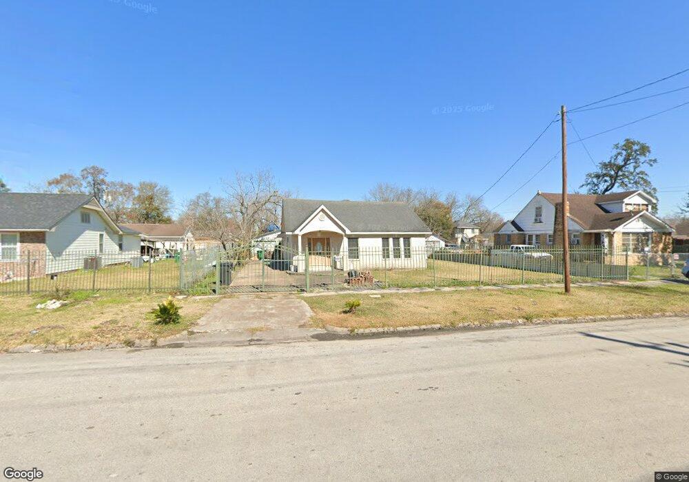 8137 Joplin St, Houston, TX 77017 - photo 1