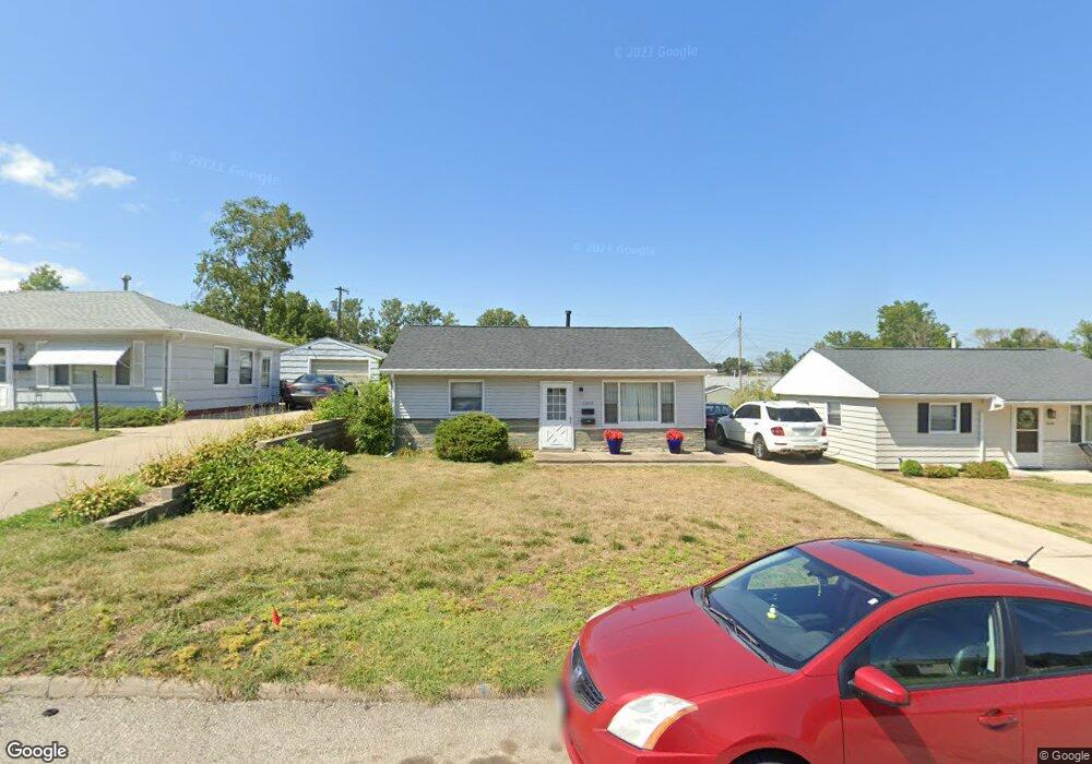 1608 12th Ave SW, Cedar Rapids, IA 52404 - photo 1