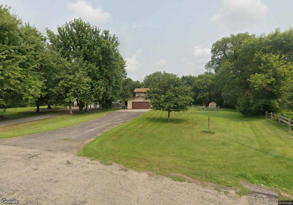 902 7th Ave NW, Jamestown, ND 58401 - photo 1