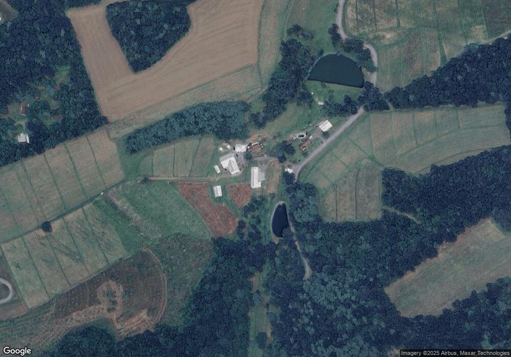 57 Peach Dr, New Ringgold, PA 17960 - photo 1