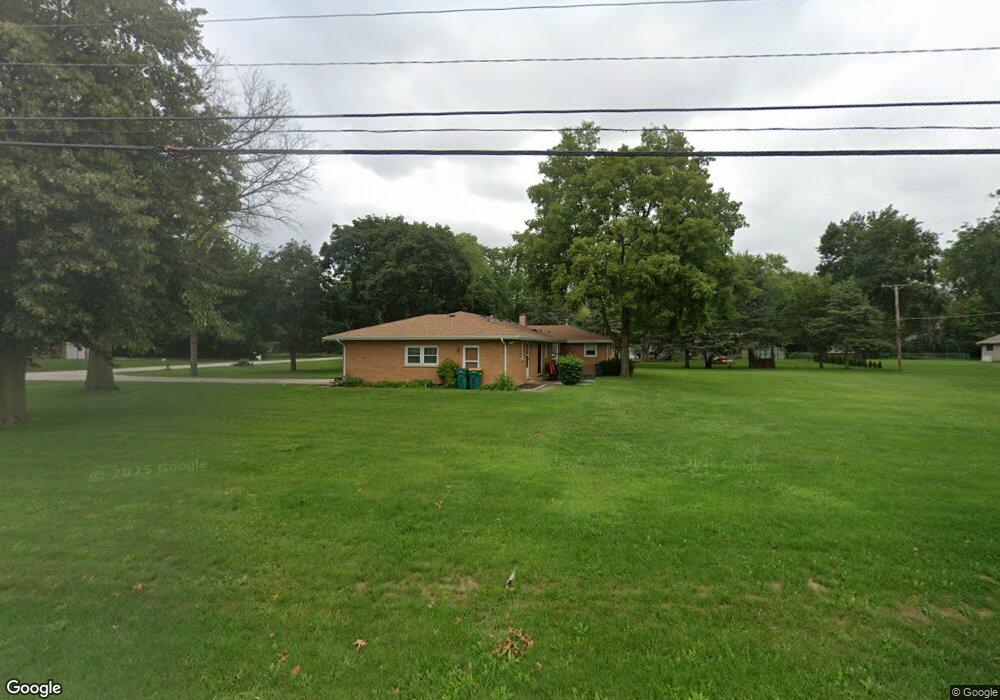 8 N West Dr, Oswego, IL 60543 - photo 1