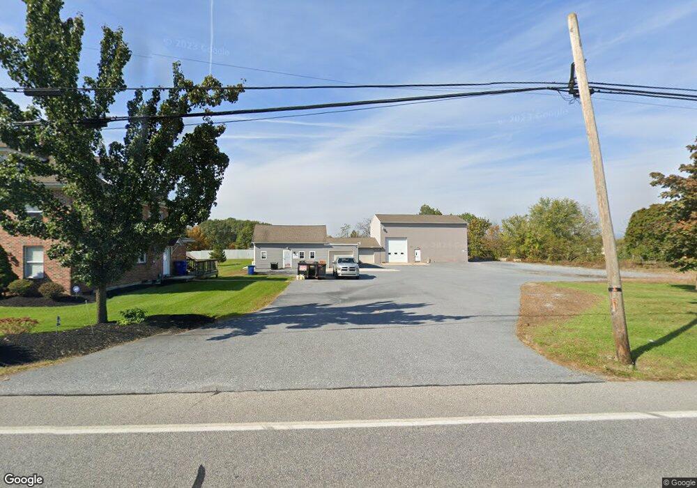 621 Laudermilch Rd, Hummelstown, PA 17036 - photo 1