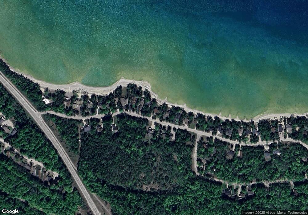 7203 9 Mile Point Dr, Charlevoix, MI 49720 - photo 1