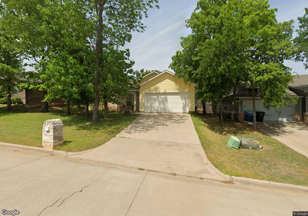 1805 Woodland Park Dr, Denison, TX 75020 - photo 1