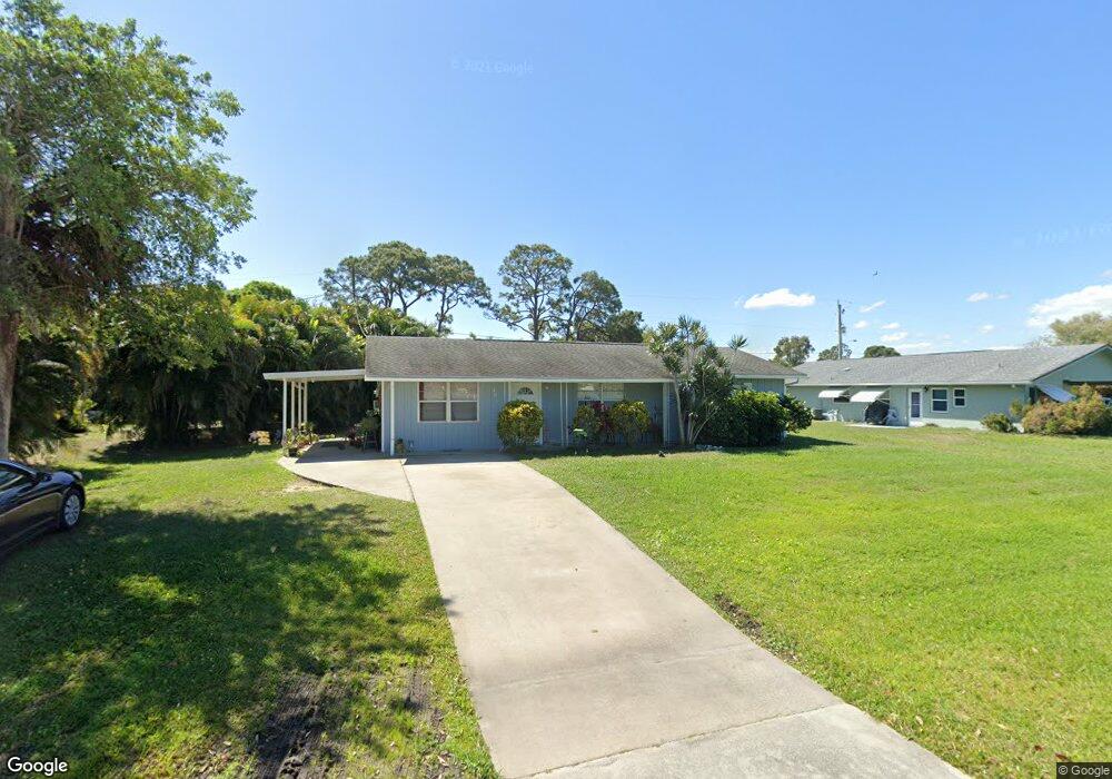 401 Lake Dr, Sebastian, FL 32958 - photo 1