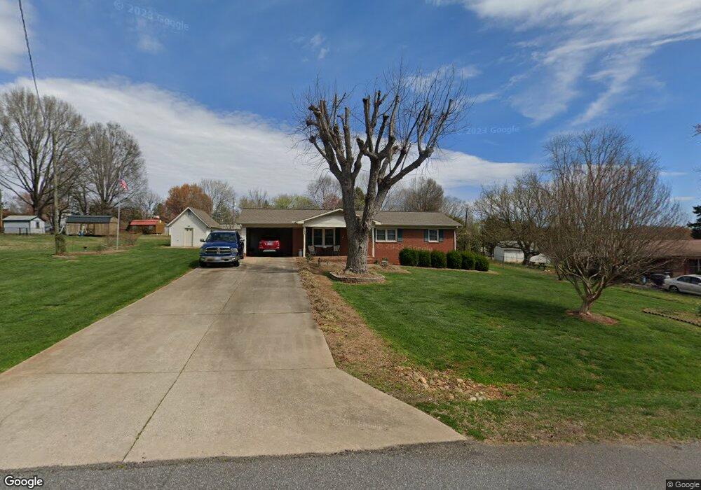 138 Hemingway Ln, Statesville, NC 28625 - photo 1