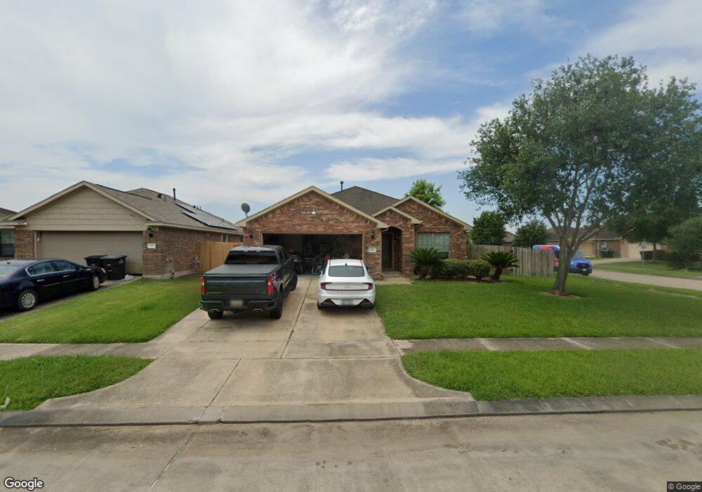 406 De Coster Blvd, Alvin, TX 77511 - photo 1