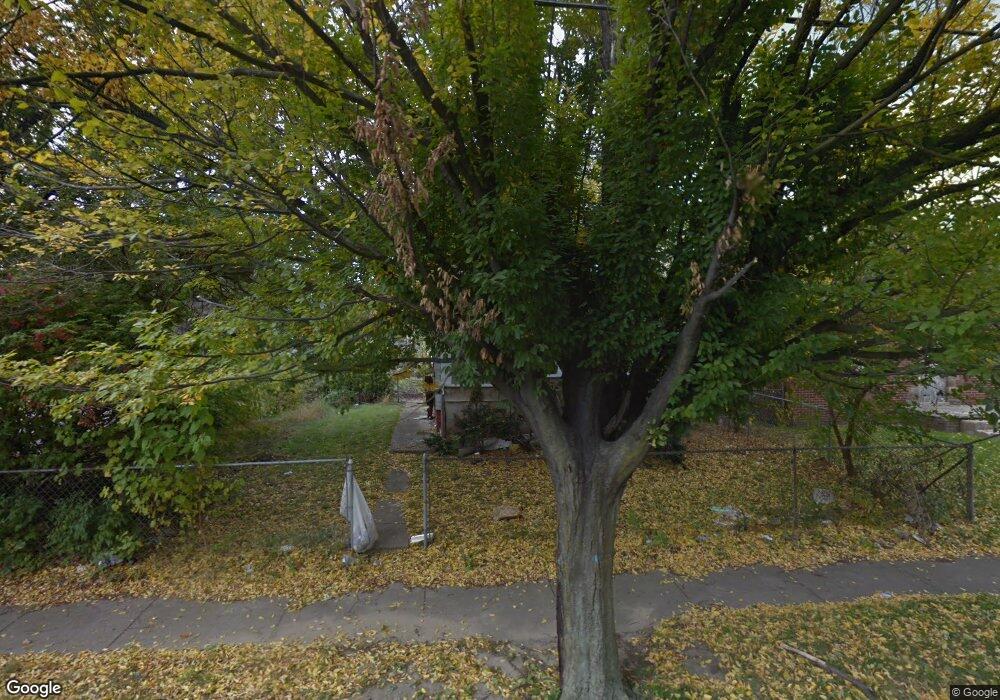 2201 Arlington Ave, Flint, MI 48506 - photo 1